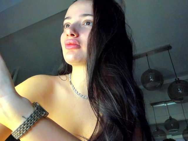 ireneVON's BongaCams show and profile