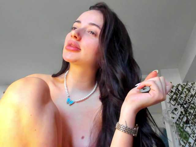 ireneVON's BongaCams show and profile