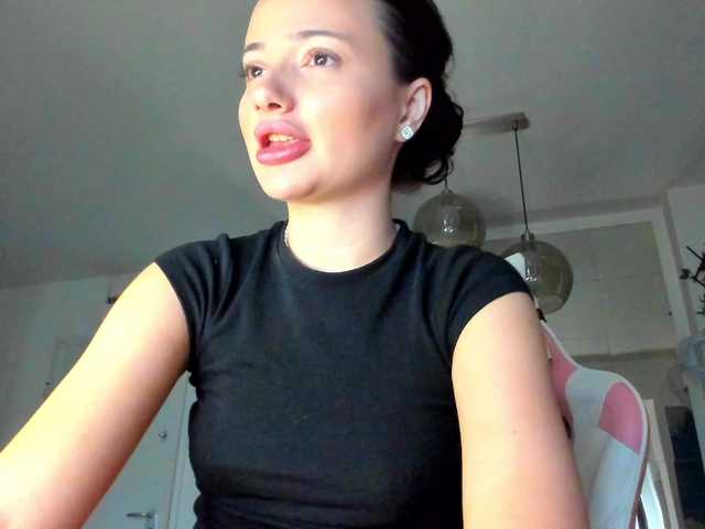 ireneVON's BongaCams show and profile