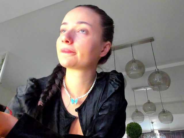 ireneVON's BongaCams show and profile