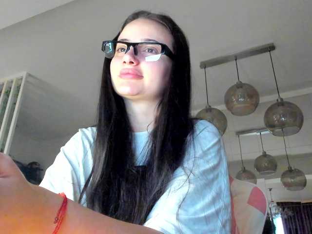 ireneVON's BongaCams show and profile