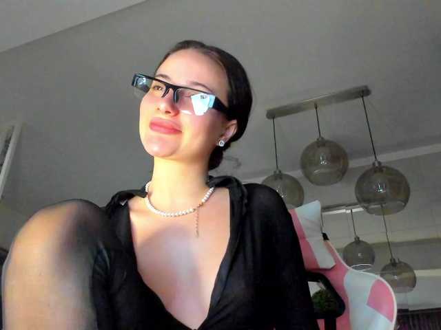 ireneVON's BongaCams show and profile