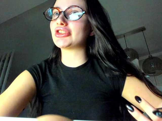 ireneVON's BongaCams show and profile