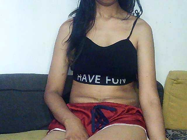 Explore sweet model Mimie586 Mimie586 from BongaCams