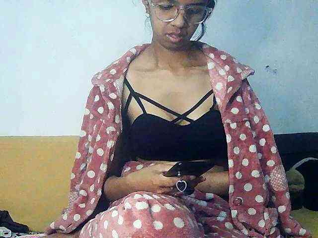 Michou_Caren webcam