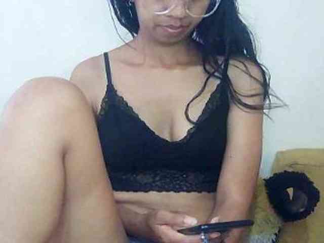 Michou_Caren webcam