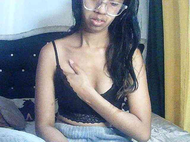 Michou_Caren webcam