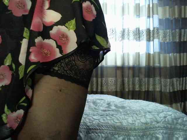 Yagodka-mmm webcam