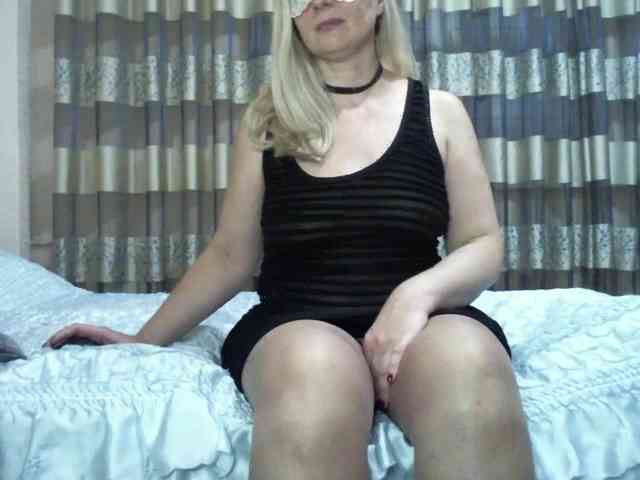 Yagodka-mmm webcam