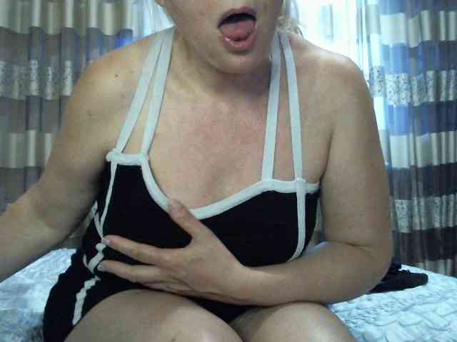 Yagodka-mmm webcam