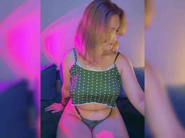 XXXCassandraXXX webcam