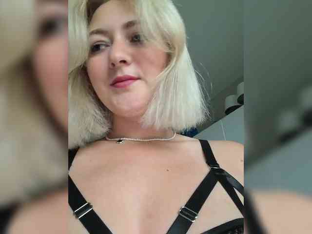 Shaved White, Shaved Babes, Gr Live Adult Video Chat – 24/7 XXX Cams | GodfatherXXX