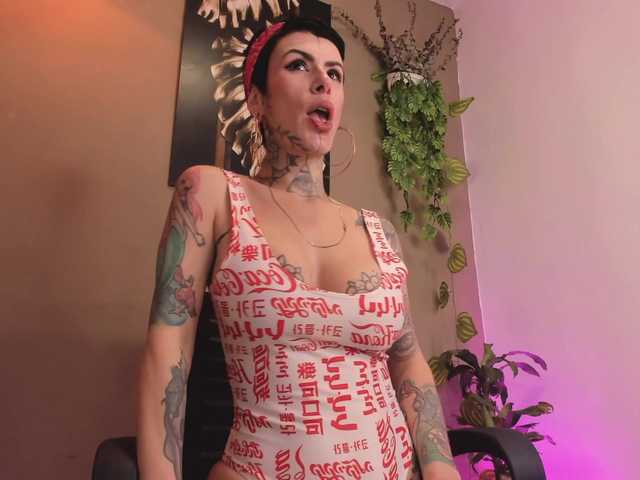 GinebraFox's BongaCams show and profile