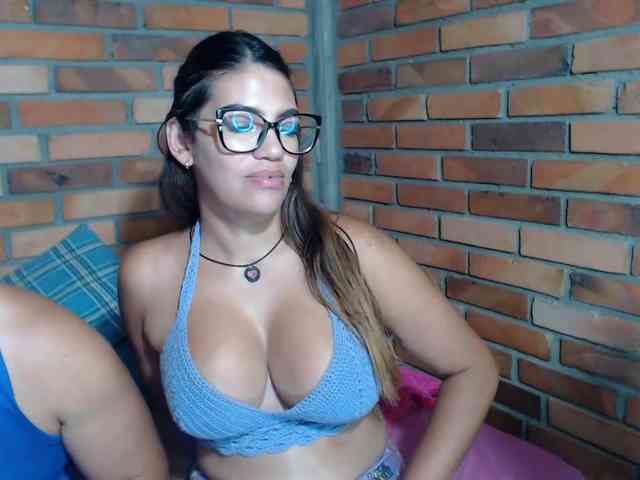 LiaandRocco webcam