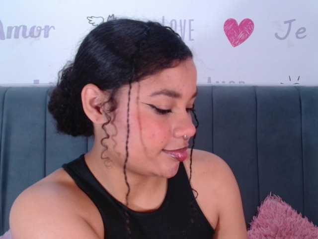 KittyBrooke webcam bongacams model stream image