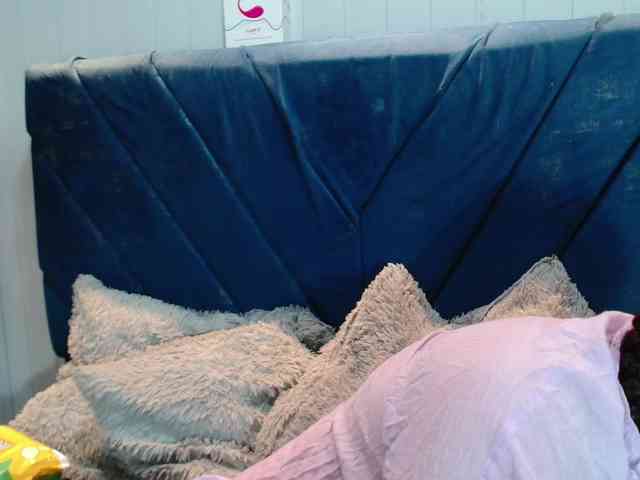 KittyBrooke webcam