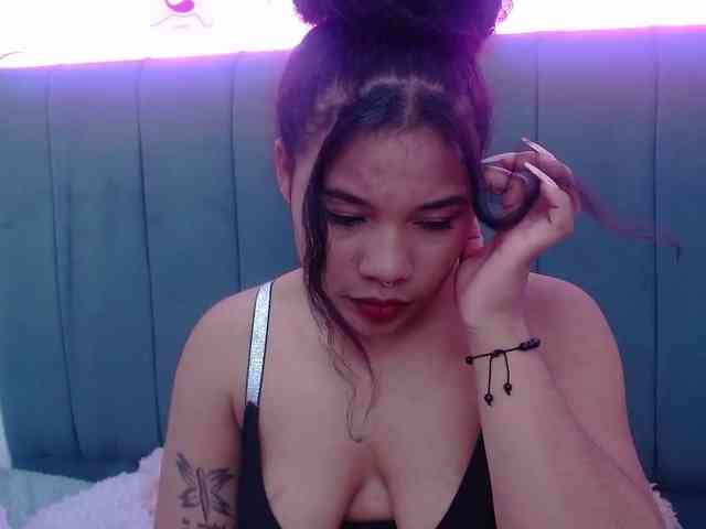 KittyBrooke webcam