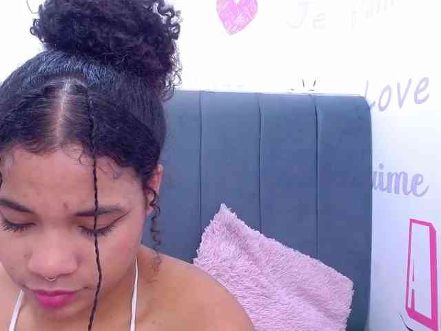 KittyBrooke webcam
