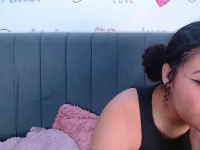 KittyBrooke webcam