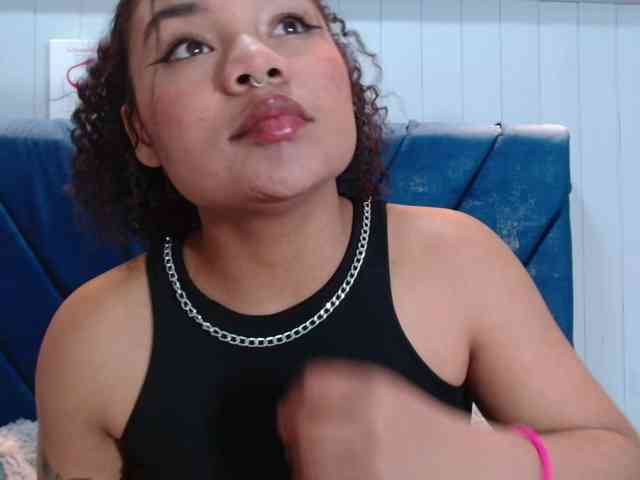 KittyBrooke webcam
