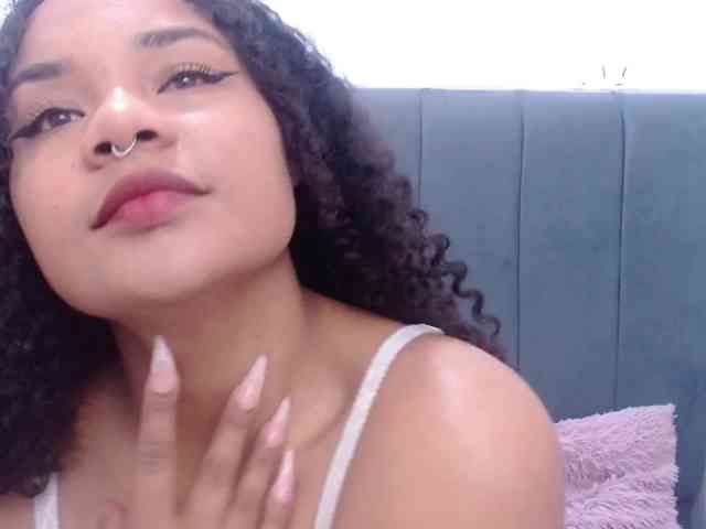KittyBrooke webcam