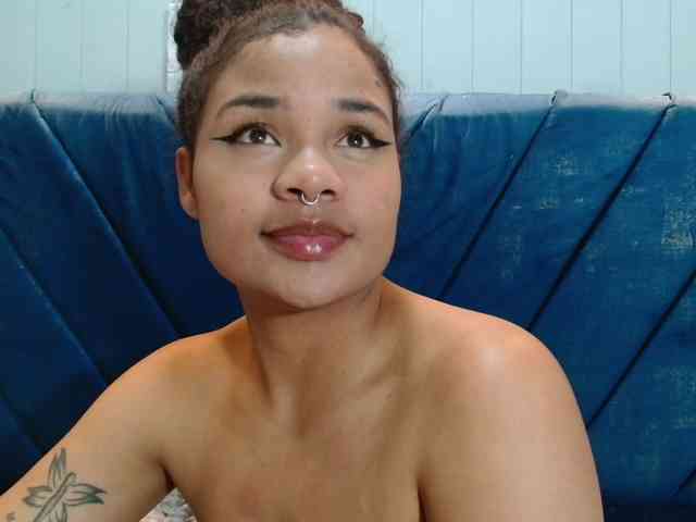 KittyBrooke webcam