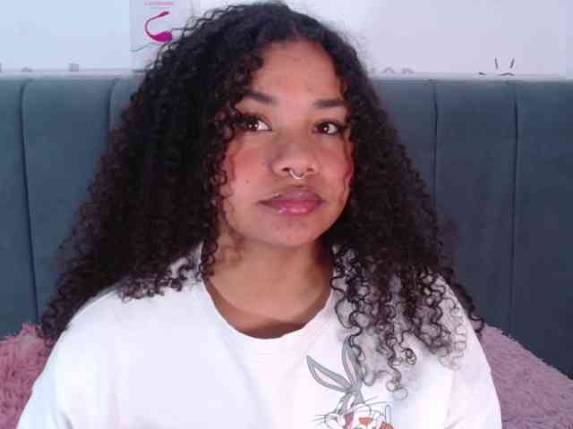 KittyBrooke webcam