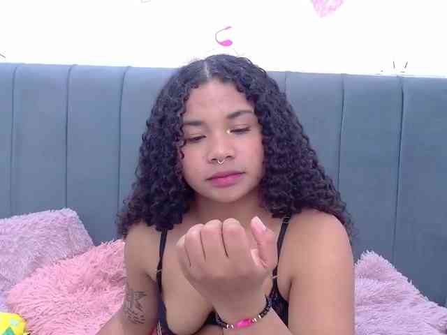 KittyBrooke webcam