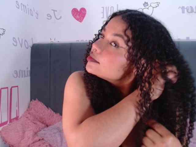 KittyBrooke webcam
