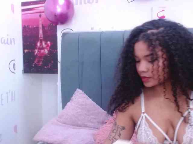KittyBrooke webcam