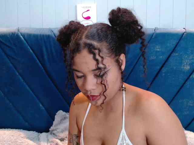 KittyBrooke webcam