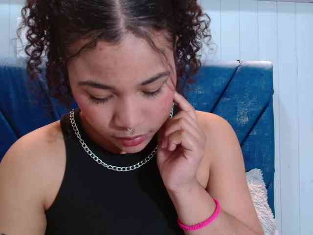 KittyBrooke webcam