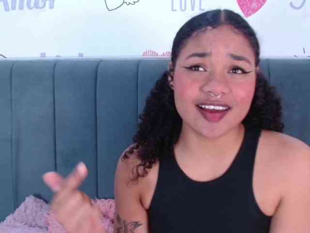 KittyBrooke webcam