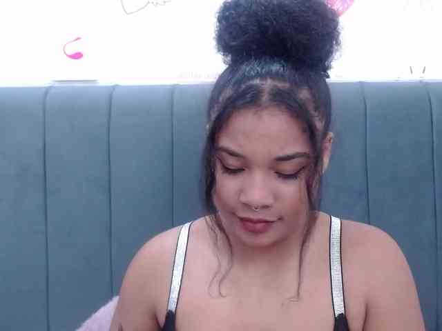 KittyBrooke webcam
