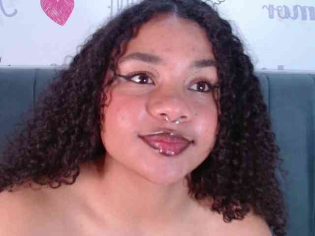 KittyBrooke webcam