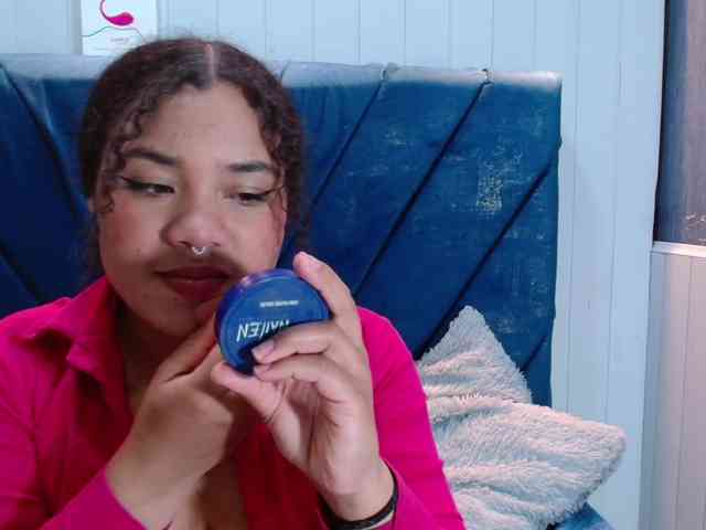 KittyBrooke webcam