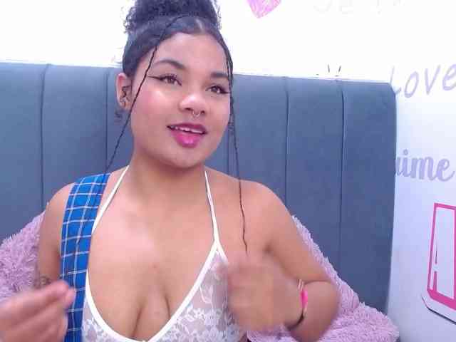 KittyBrooke webcam