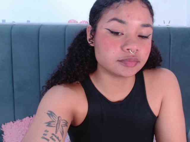 KittyBrooke webcam