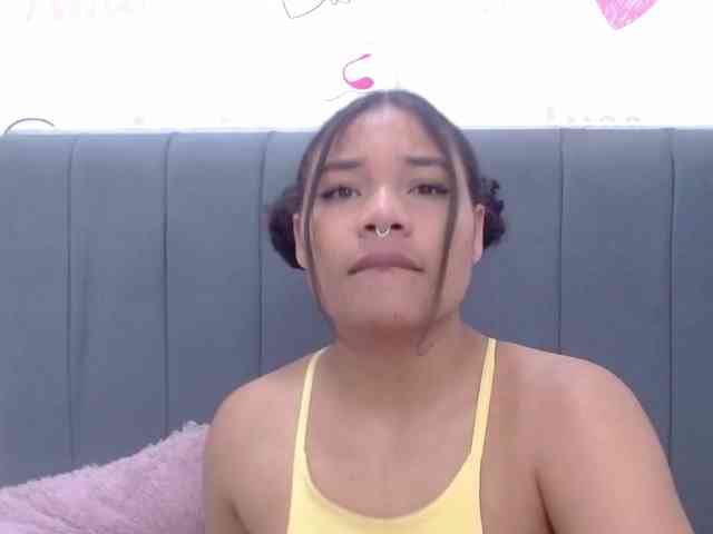 KittyBrooke webcam