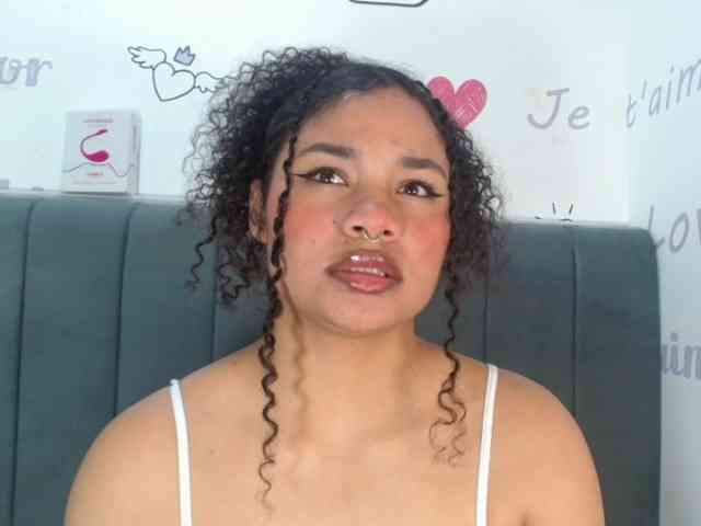 KittyBrooke webcam