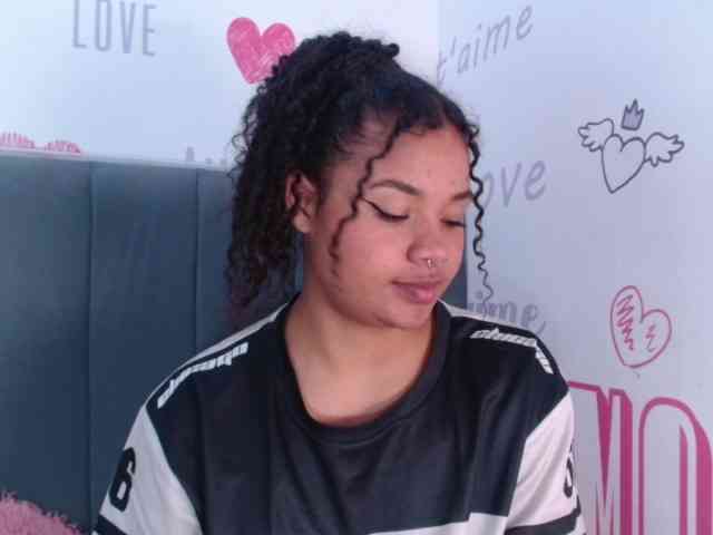 KittyBrooke webcam