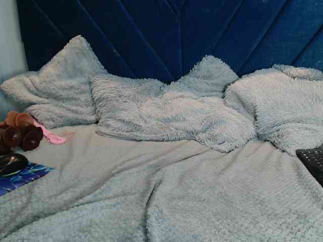 KittyBrooke webcam