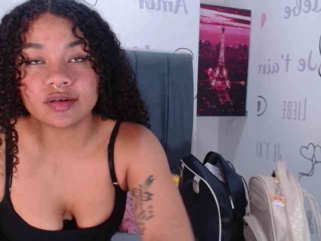 KittyBrooke webcam
