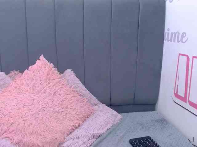 KittyBrooke webcam