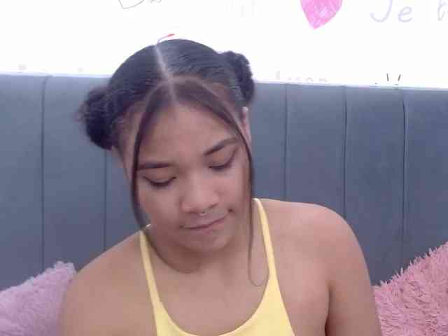 KittyBrooke webcam