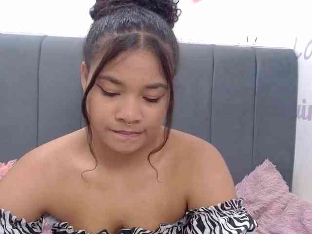 KittyBrooke webcam