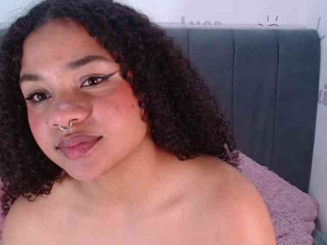 KittyBrooke webcam