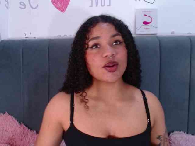 KittyBrooke webcam