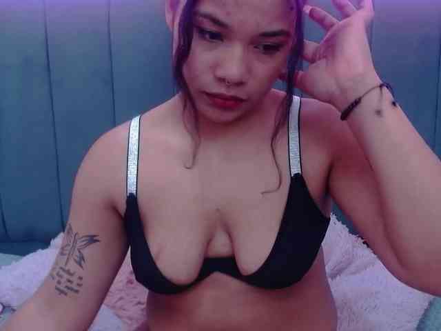 KittyBrooke webcam