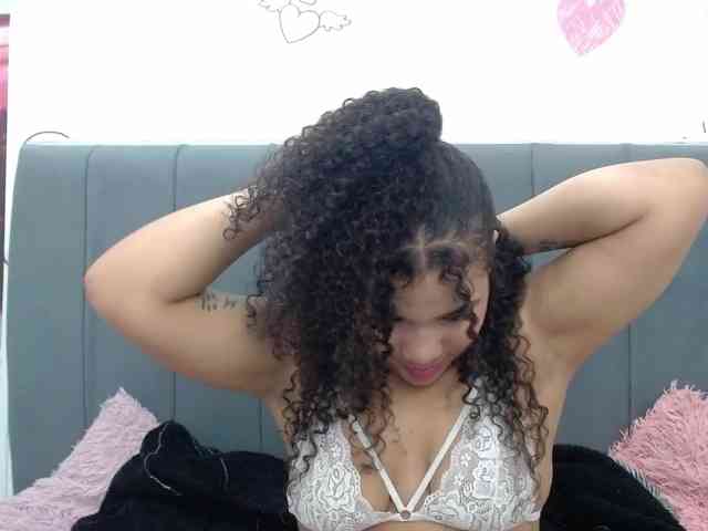 KittyBrooke webcam